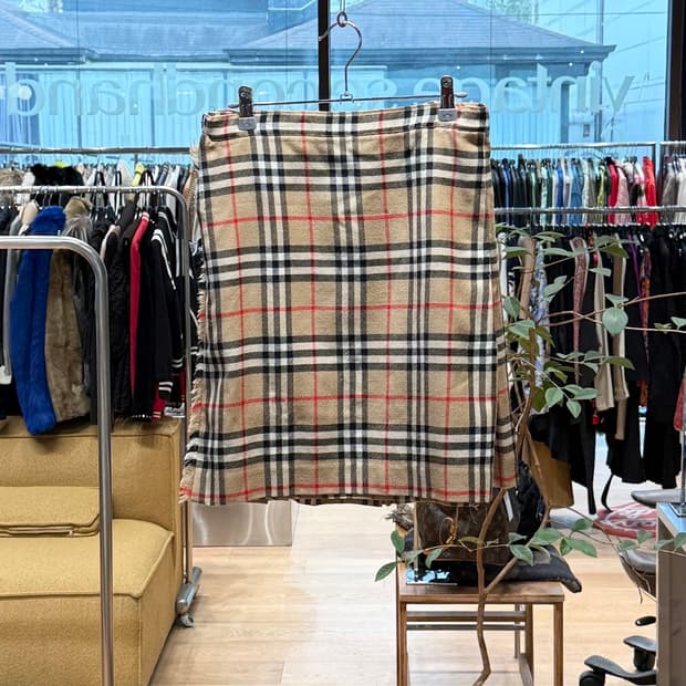 버버리 브라운 노바체크 랩 미니스커트 