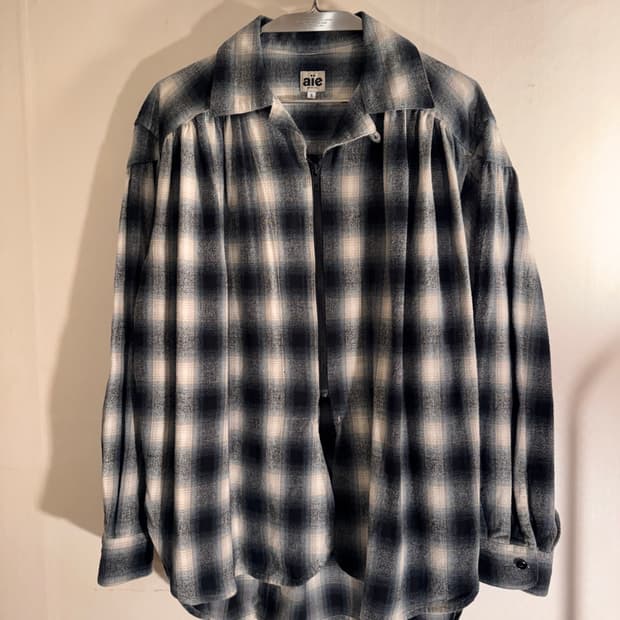 Aie 플리츠 셔츠자켓 