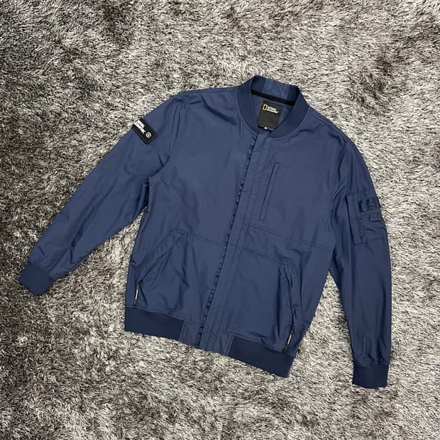 네셔널지오그래픽 남성 바람막이 (XXL)