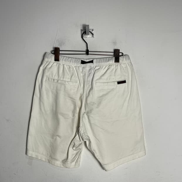 GRAMICCI 그라미치 반바지