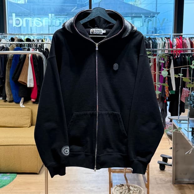 베이프 블랙 헤드 원 포인트 샤크 후드집업 