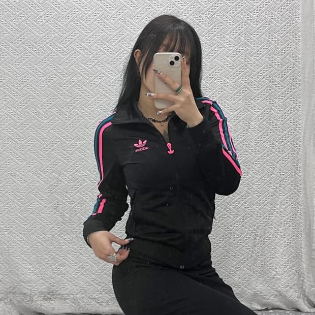 아디다스 대장급 Y2K 키치컬러 져지 집업 85 C07662