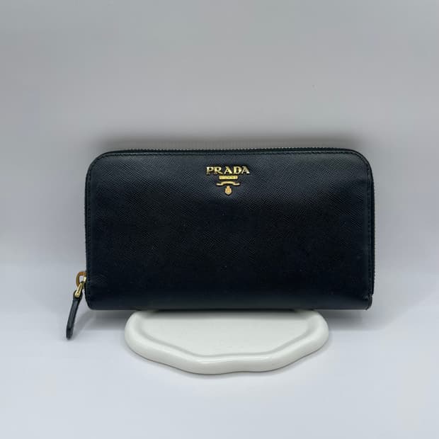 프라다 사피아노 지퍼 장지갑