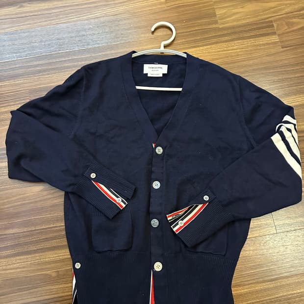 톰브라운 네이비 가디건 2사이즈