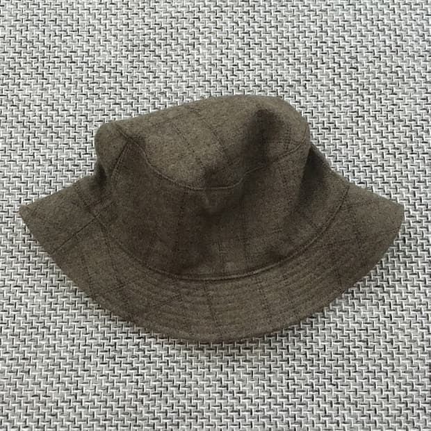 Plaid check wool bucket hats