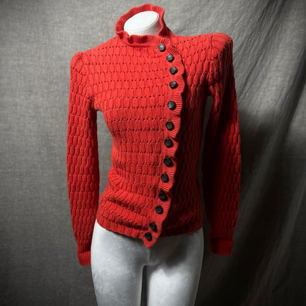 Marc by Marc Jacobs Asymmetric Botton