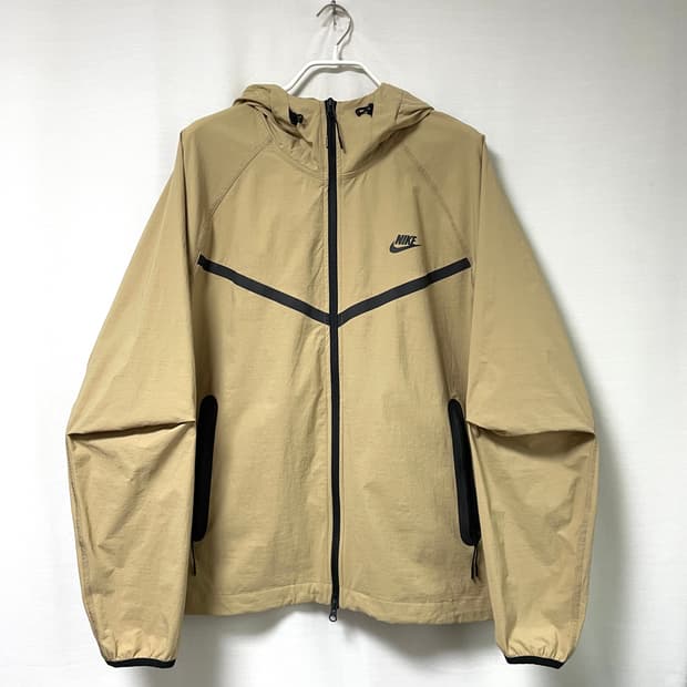 나이키 테크팩 경량 윈드러너 신축성 우븐 바람막이 자켓 100 L 베이지
