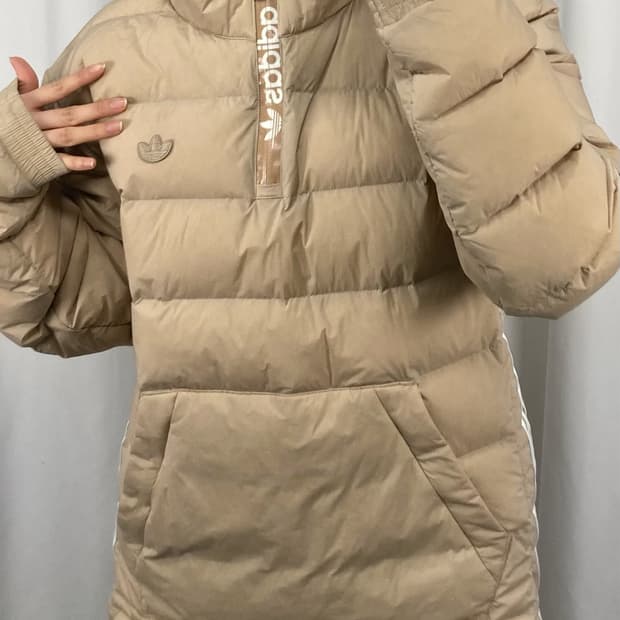 아디다스 라이트웨이트 다운 하프집업 