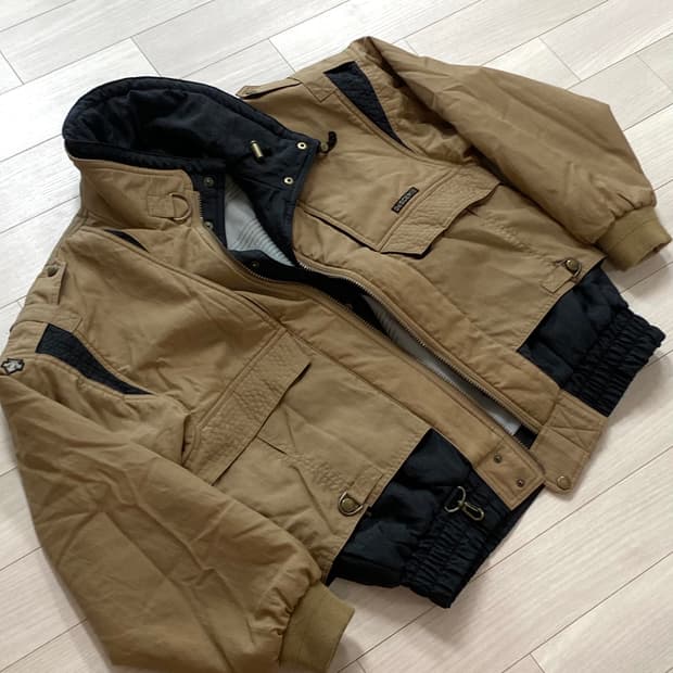 데상트 재팬 스키 점퍼