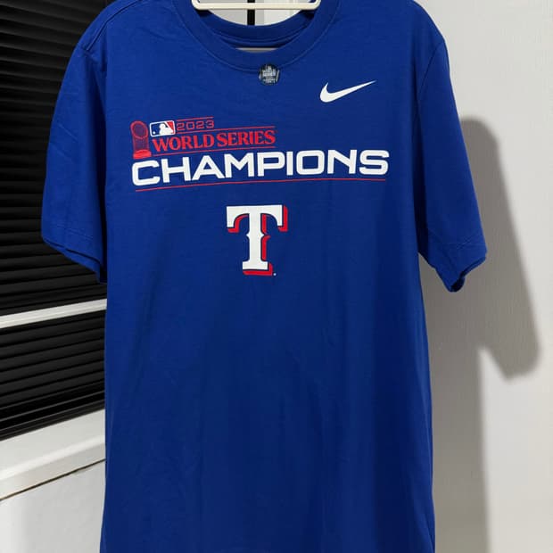 나이키 한정판 2023 월드시리즈 챔피언스 티셔츠