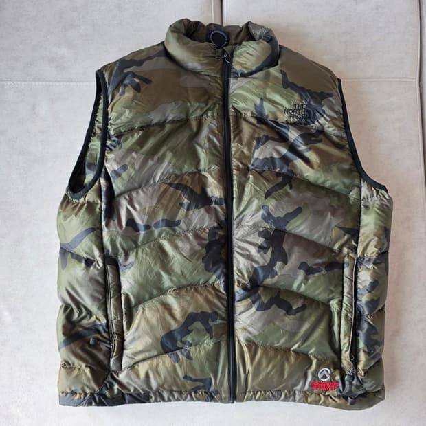 일본판 카모 노스페이스 아콘카구아 패딩조끼 XL(105)