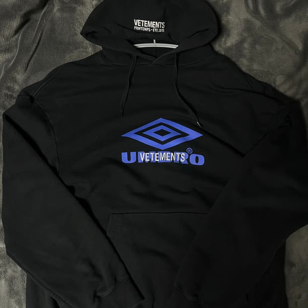 베트멍 VETEMENTS X UMBRO 후드(XS)