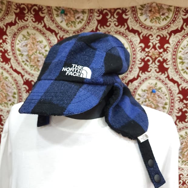 노스페이스 체크 울 트루퍼햇

