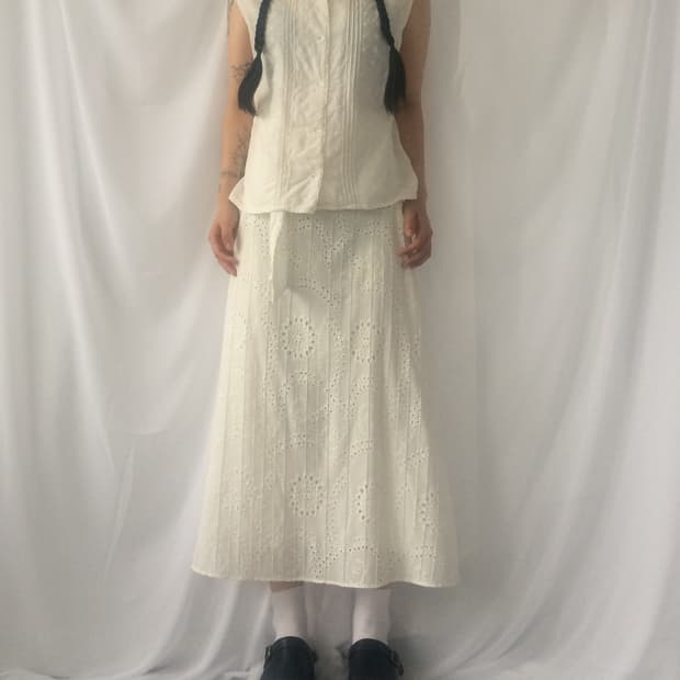 Punching pattern sleeveless