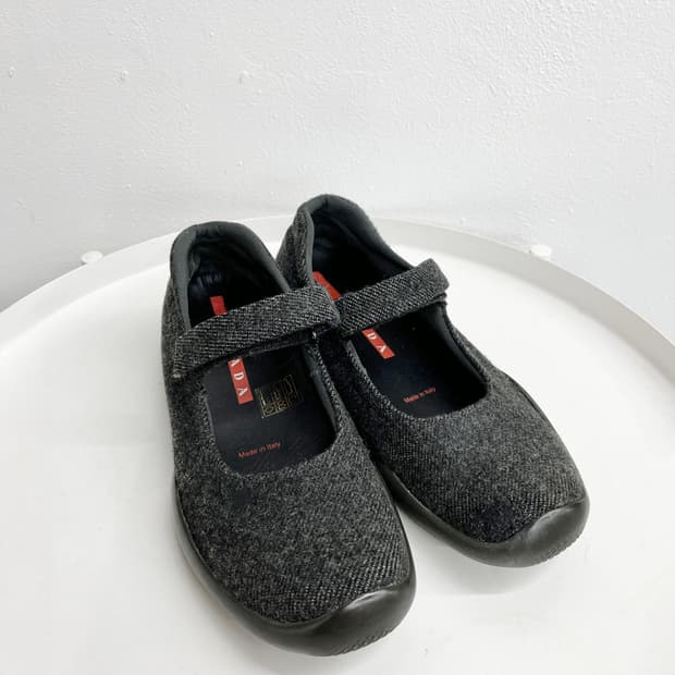 프라다 스포츠 메리제인 모직 플랫슈즈(230-40)