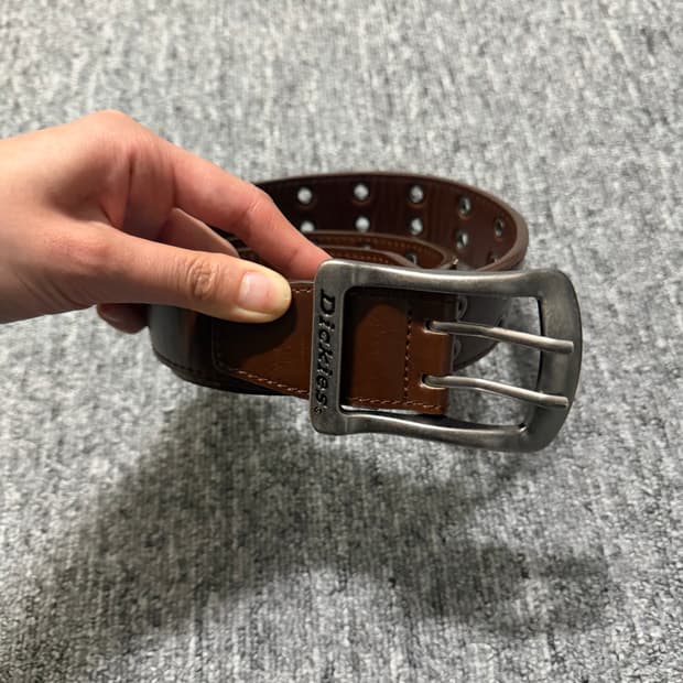 디키즈 더블아일렛벨트 브라운