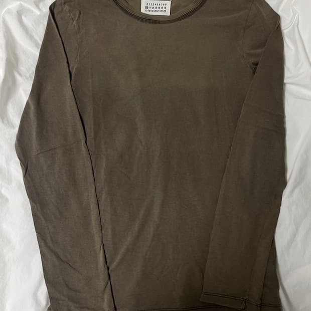 00s 마틴 마르지엘라 롱슬리브