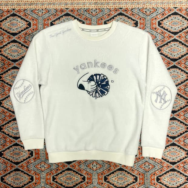 MLB 뉴욕양키스 화이트 플리스 티셔츠 여성XS