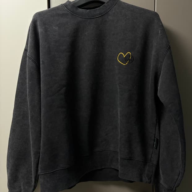 앤더슨벨 하트 오버다이 스웻셔츠 atb832u (BLACK) M사이즈