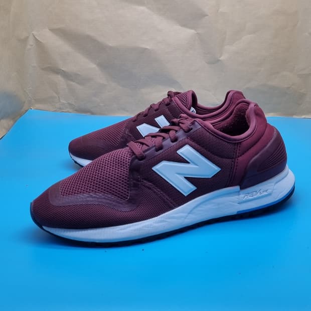 뉴발란스 247 운동화245 