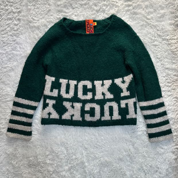 럭키슈에뜨 그린 LUCKY 니트 FREE