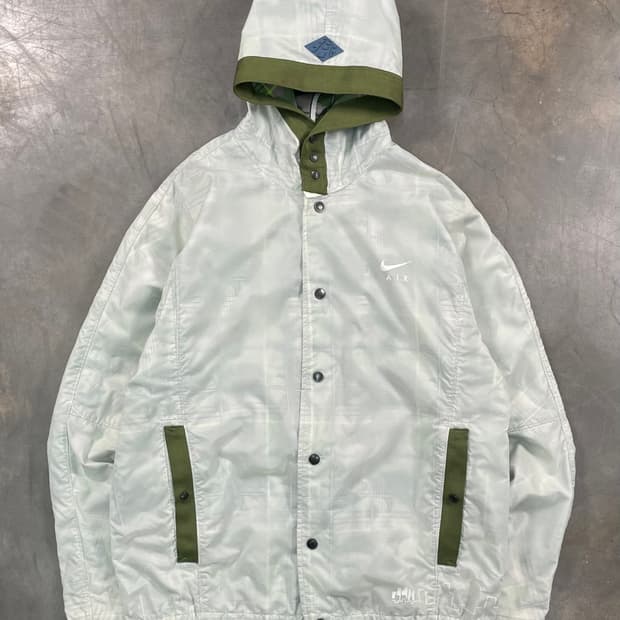 00s 나이키 아웃도어 프로그래션 바람막이