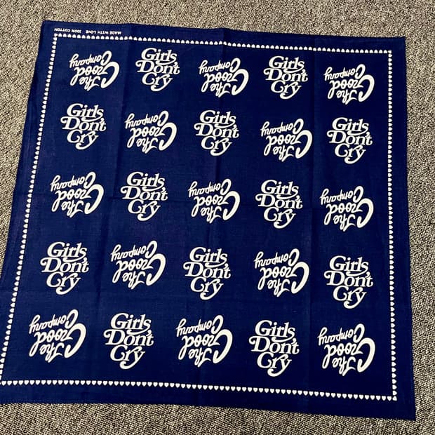 베르디 걸스돈크라이 굿컴퍼니 반다나 네이비