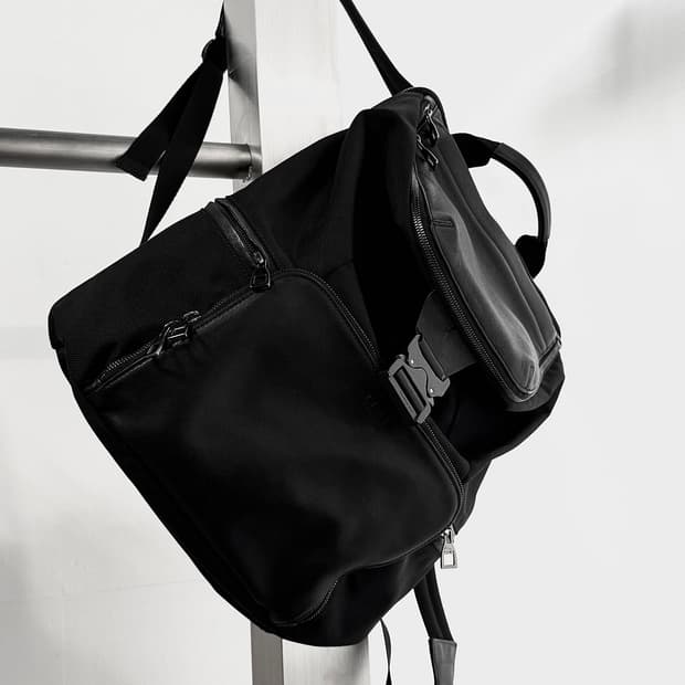 타임 TIME 블랙 백팩