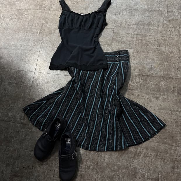 레이스 슬리브리스 버튼 스트라이프 스커트 2pcs SET