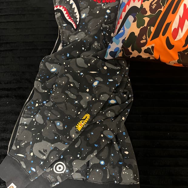 베이프 샤크후드집업