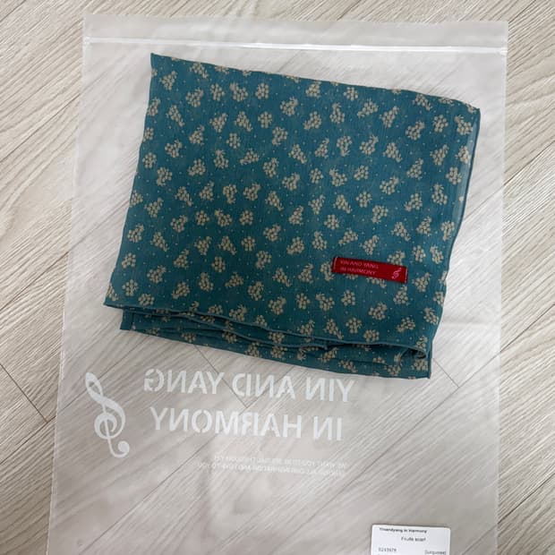 인앤양인하모니 스카프 Fruits scarf