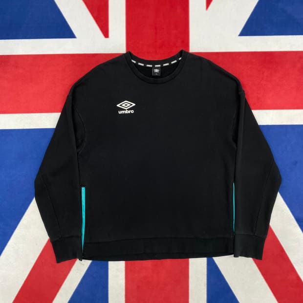 엄브로 맨투맨 105