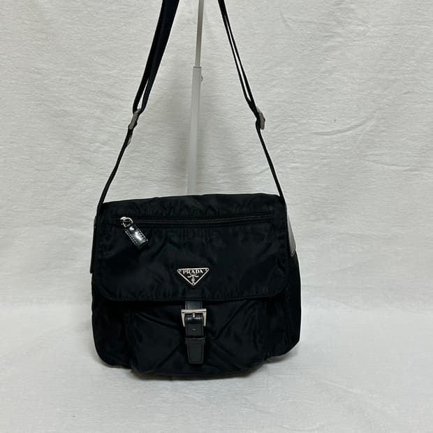 정품 프라다 포코노 나일론 메신저백 크로스백 숄더백 주우재백