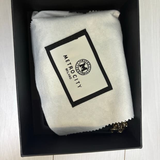 메트로시티 반지갑