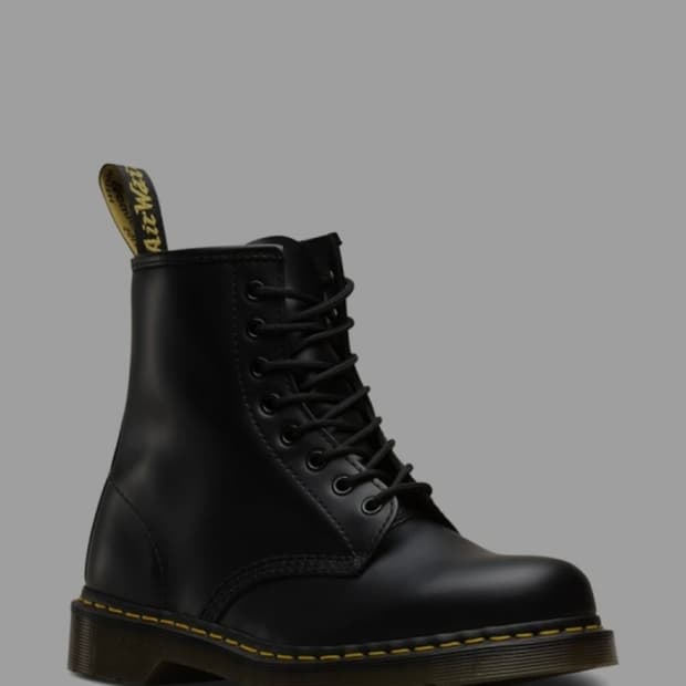 닥터마틴 1460 290사이즈 구해요