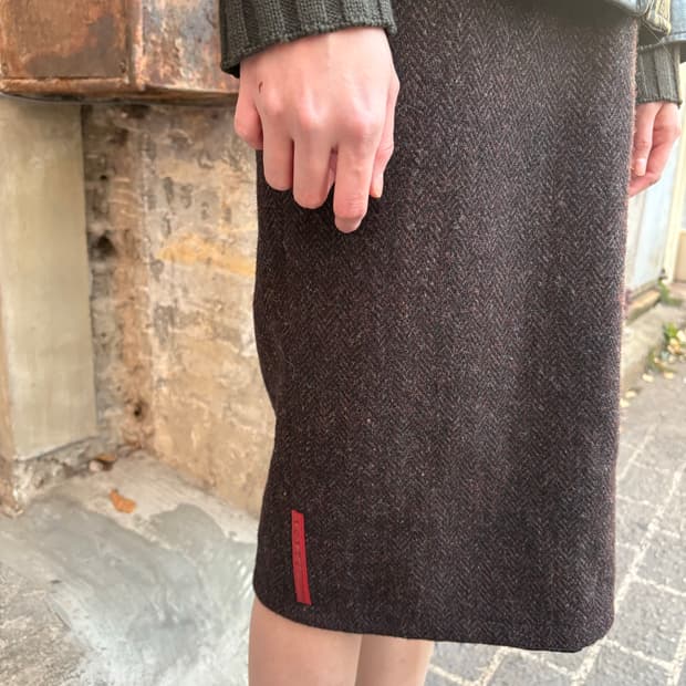 Prada sport 미디 스커트