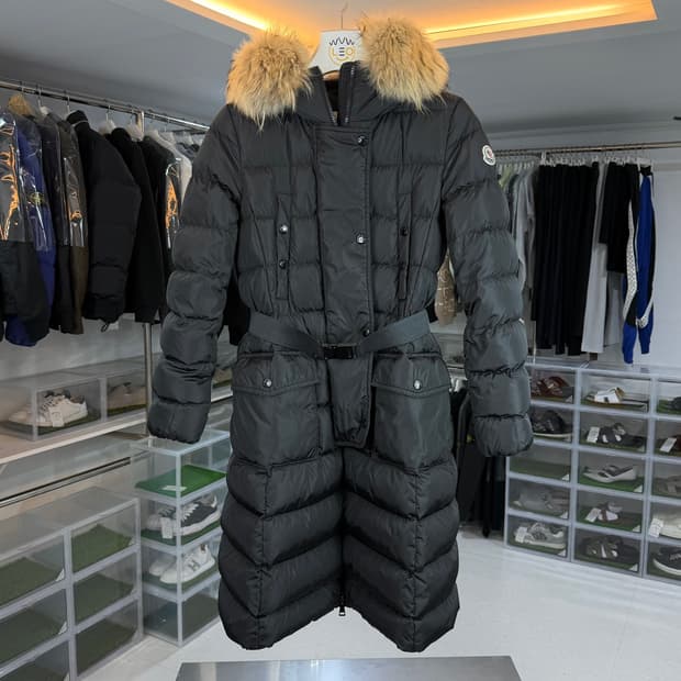 [리오브] 몽클레어 클로에 와팬 패치 롱패딩