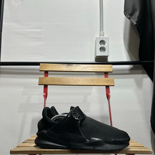 250) 나이키 운동화 남녀공용 신발 삭다트 블랙