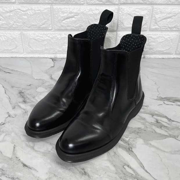 닥터마틴 플로라 첼시부츠 블랙 250 UK6