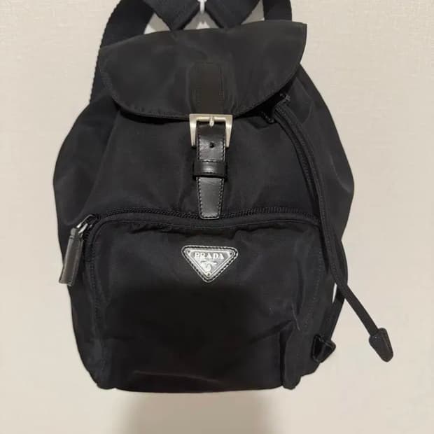 정품 프라다 포코노 나일론 원포켓 백팩
