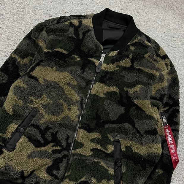 [100-105] 알파인더스트리 항공점퍼