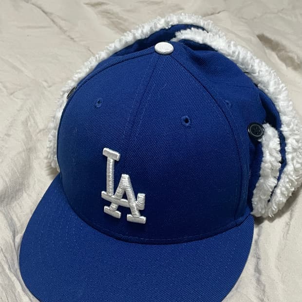 뉴에라 LA  다저스 이어플랩 A급