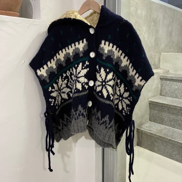 스나오 쿠와하라 니트 판초