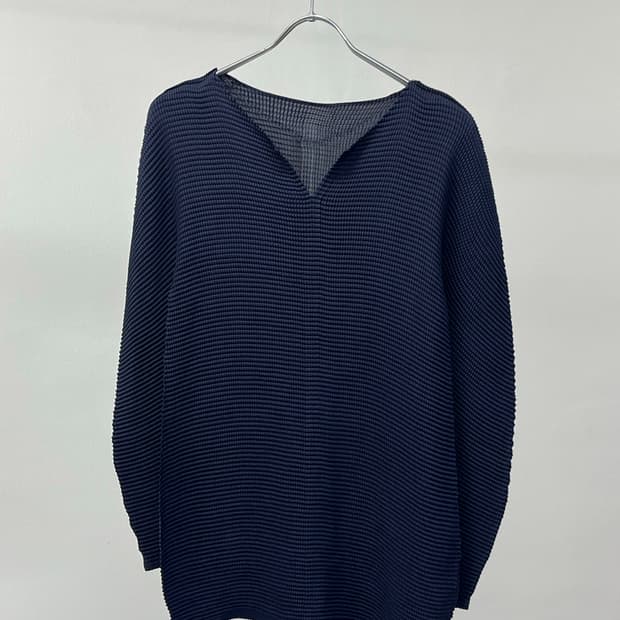me ISSEY MIYAKE pleats long sleeve