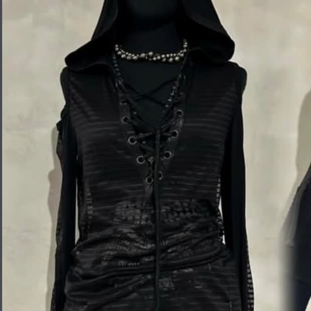 샐비지 시스루 아일렛 후드 원피스