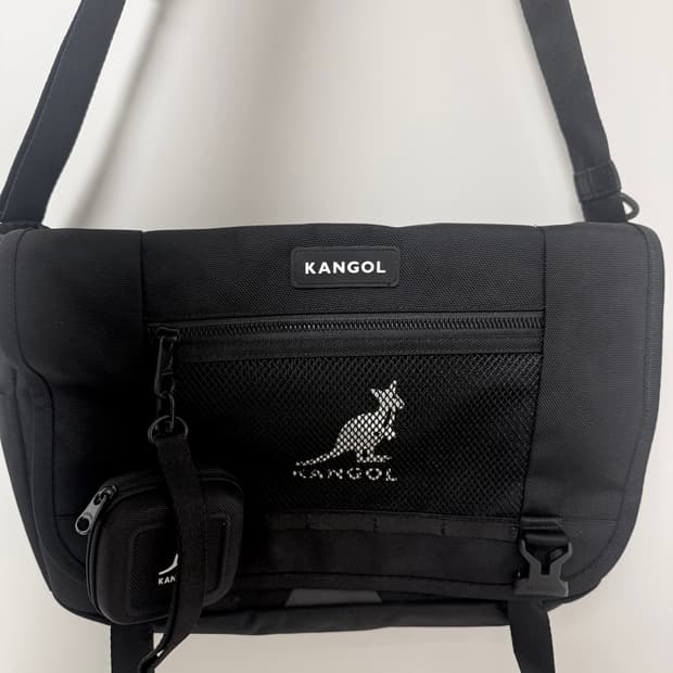 캉골 메신저백 새제품 급처