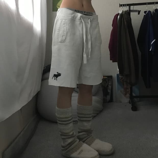 아베크롬비 화이트 하프팬츠