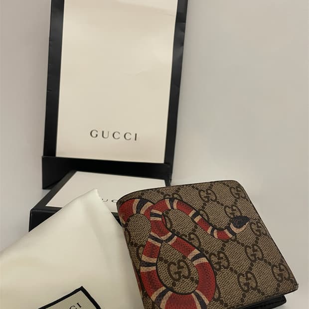 (정품) 구찌 스네이크 반지갑 풀박스 / 상태 좋음 / 바로 사용 가능