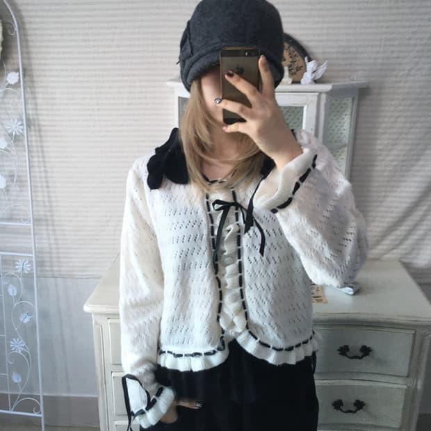 일본빈티지 고스로리 프릴 아이렛 니트 가디건