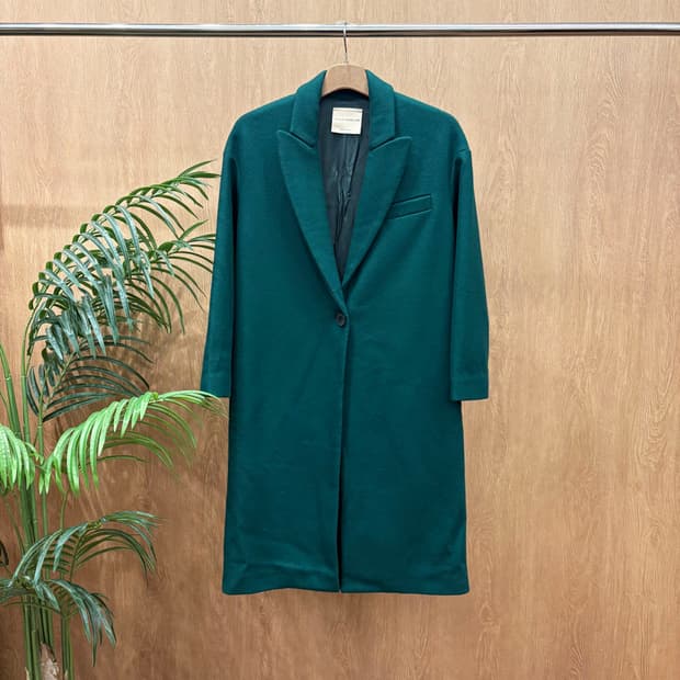 에리카 까발리니 롱 코트 클래식 노치드 라펠 싱글 버튼 슬릿 디테일 그린